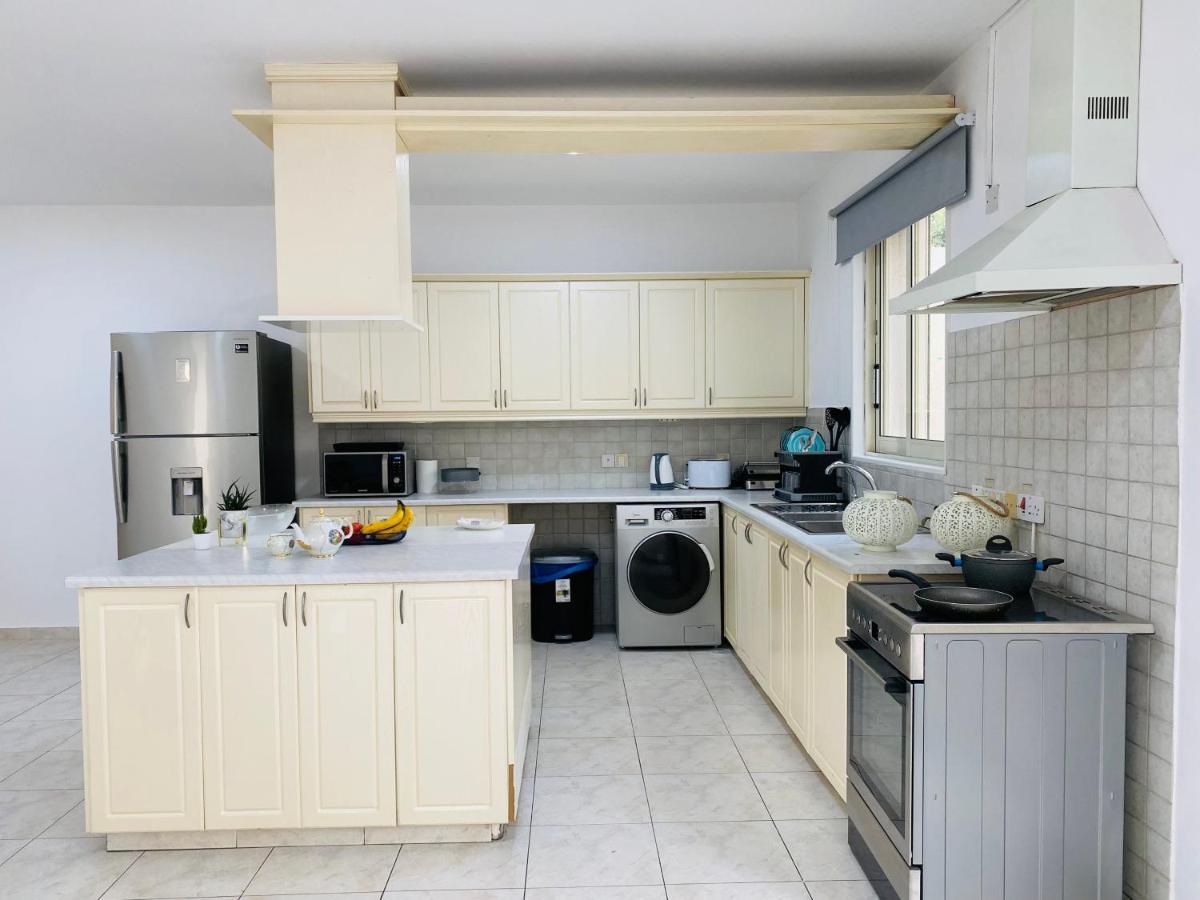 Gaia - 4 Bedroom House In Larnaca Dış mekan fotoğraf
