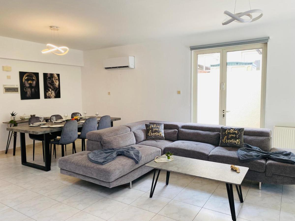 Gaia - 4 Bedroom House In Larnaca Dış mekan fotoğraf