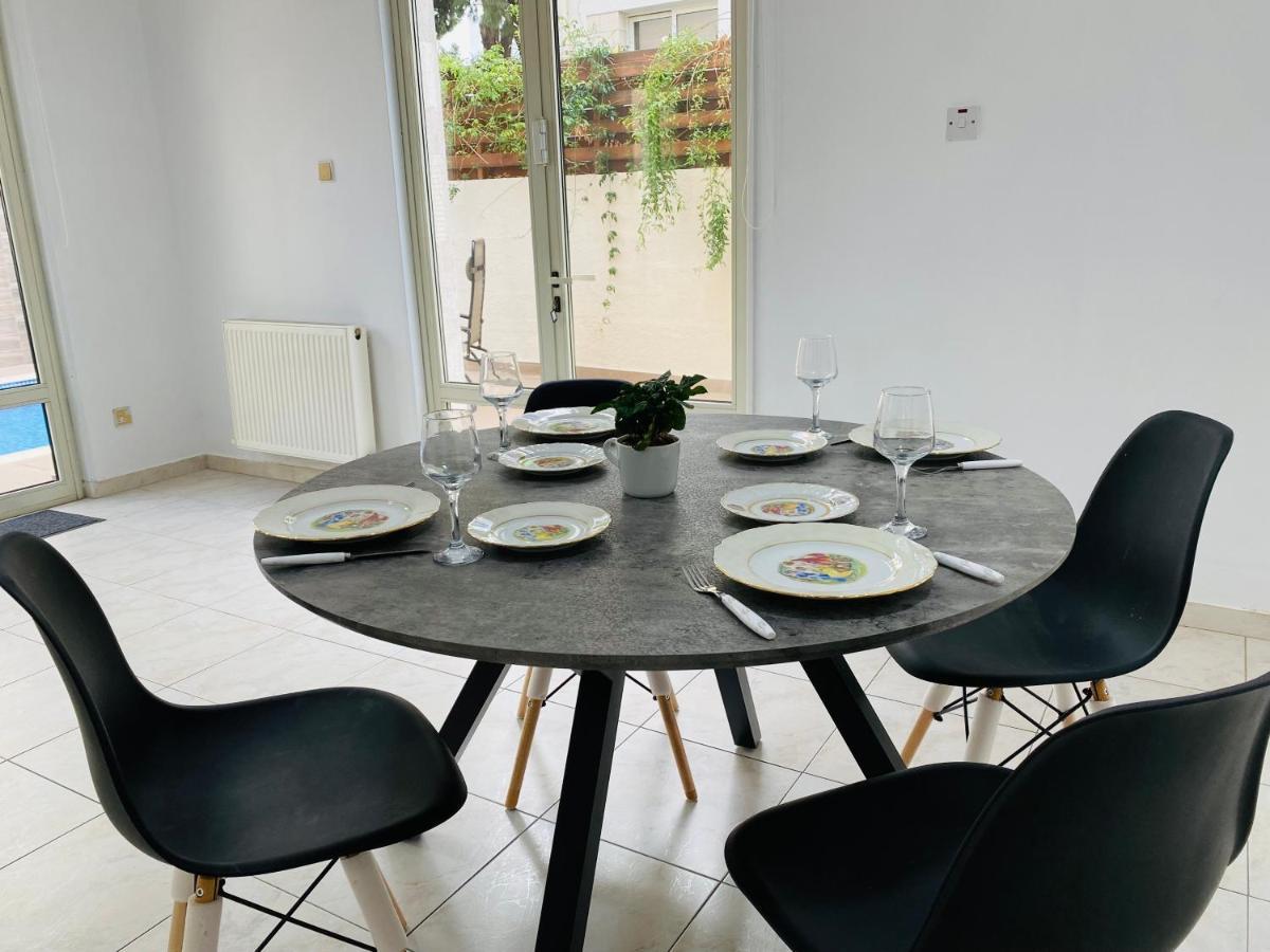 Gaia - 4 Bedroom House In Larnaca Dış mekan fotoğraf