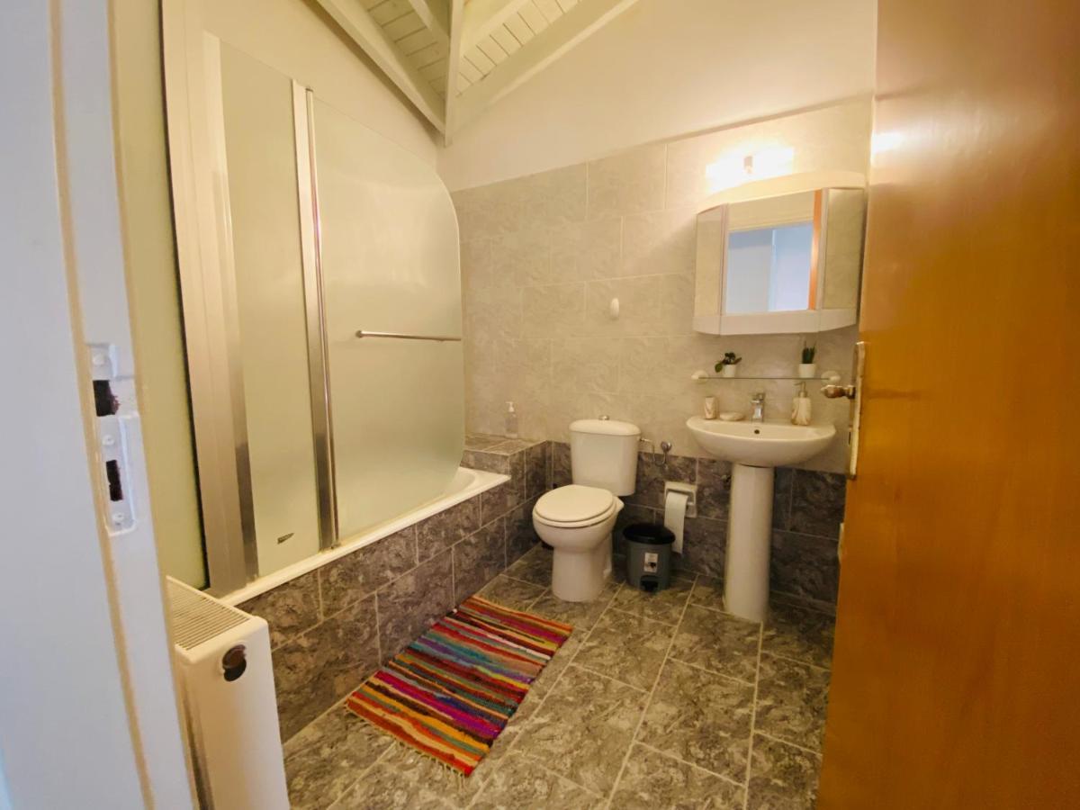 Gaia - 4 Bedroom House In Larnaca Dış mekan fotoğraf
